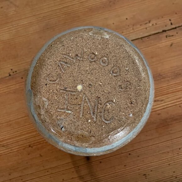 NW Pottery vase - Picture 2 of 2